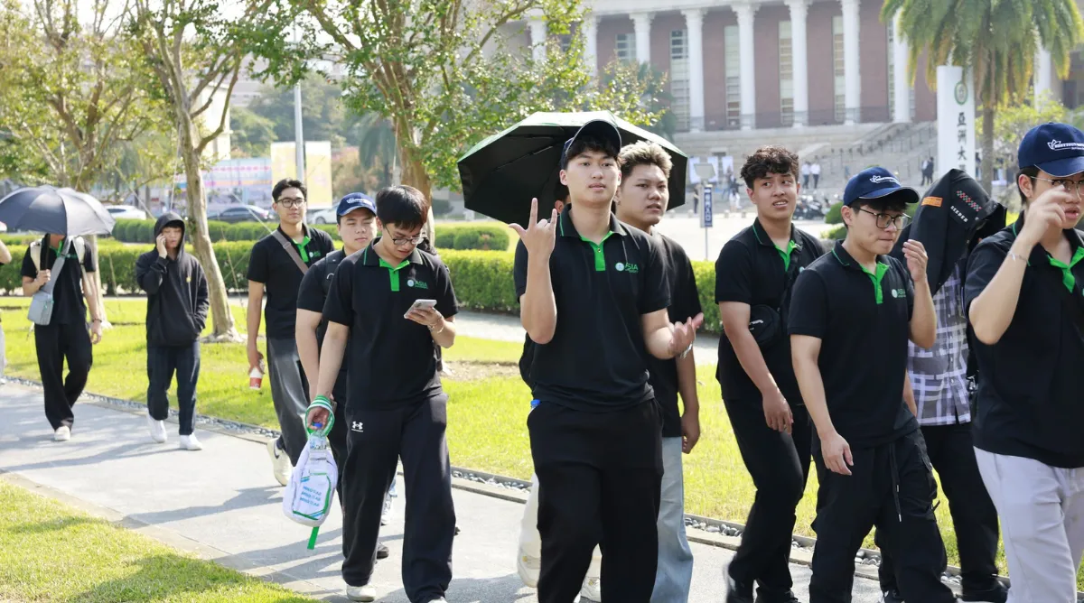 Sinh viên Asia Vietnam hào hứng trong chuyến đi sang Đài Loan