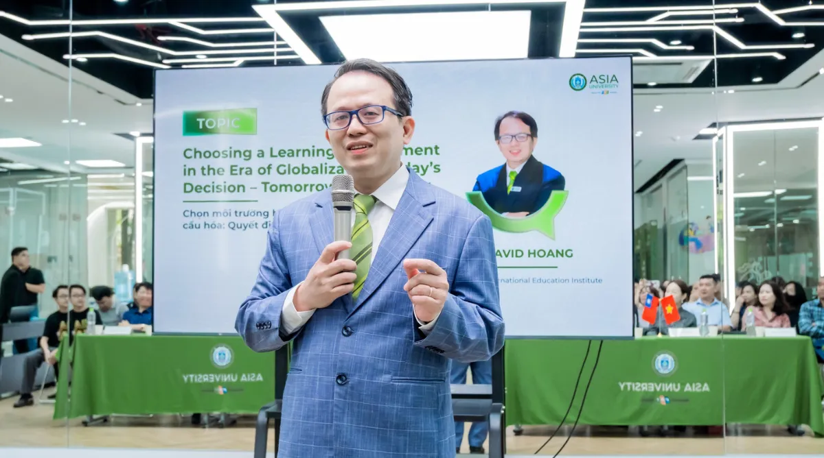 Theo TS. David Hoang, sinh viên Asia Vietnam tốt nghiệp, nhận bằng từ Asia University, Đài Loan (Trung Quốc), có giá trị toàn cầu