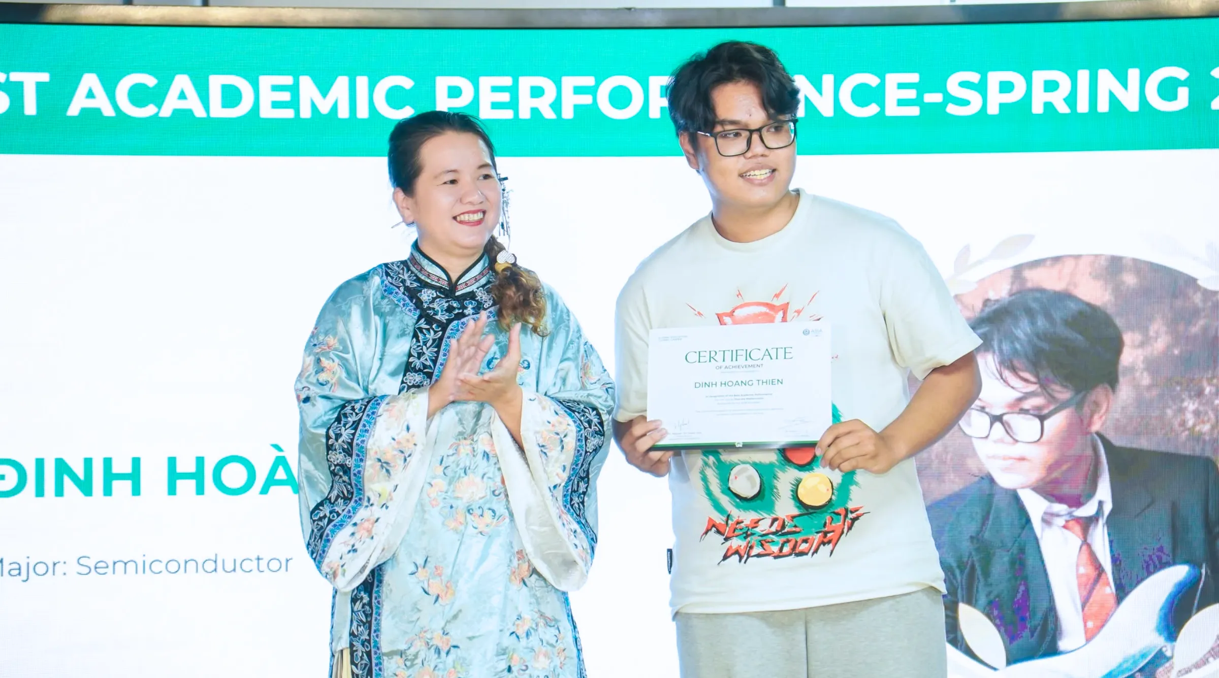 Học đại học quốc tế tại Việt Nam: Giải bài toán chi phí, bằng cấp và trải nghiệm toàn cầu