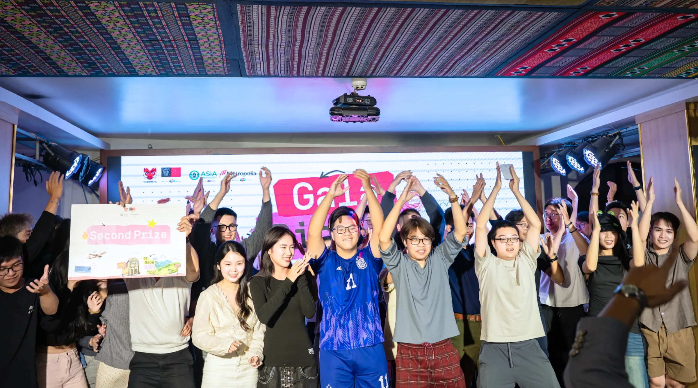 Cùng nhìn lại những khoảnh khắc đáng nhớ của sinh viên Asia University Program trong hành trình “Flames of Youth 2026”