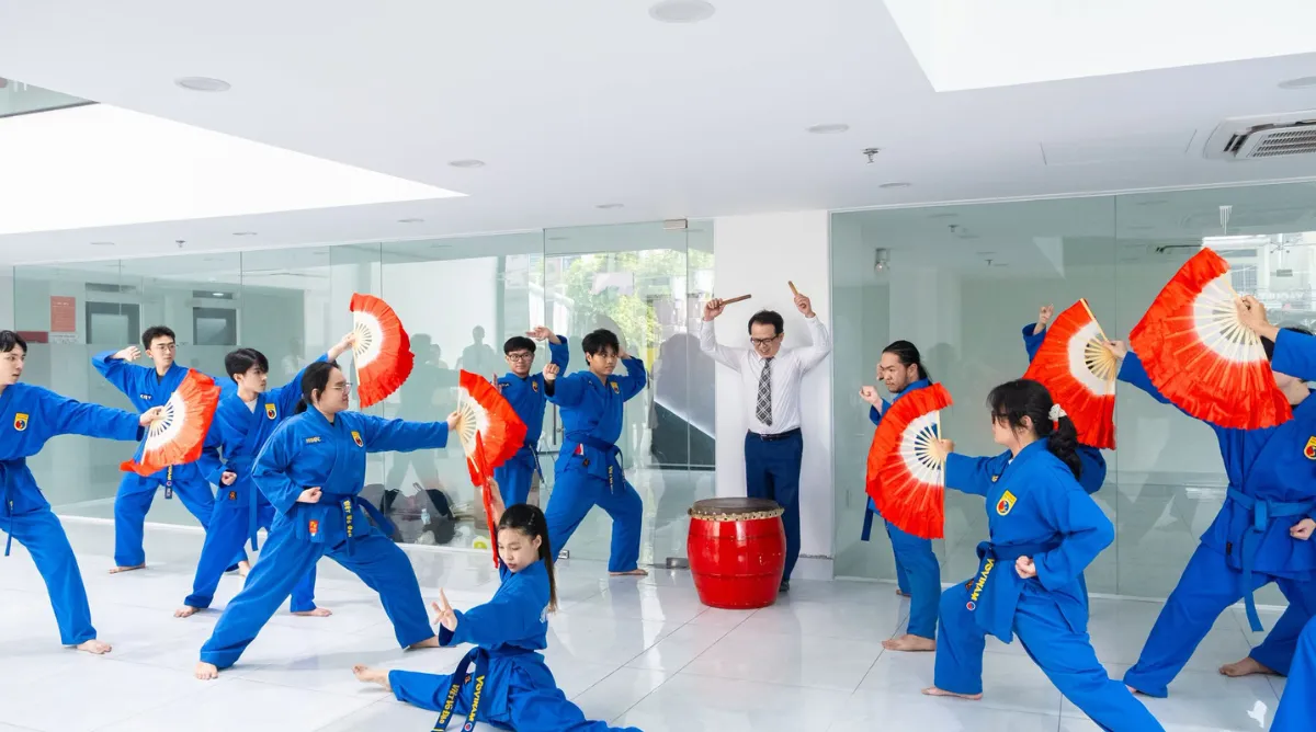 Sinh viên Asia University Program kỳ vọng cơ sở mới sẽ đem đến nhiều cơ hội học tập, phát triển, kết nối bạn bè.