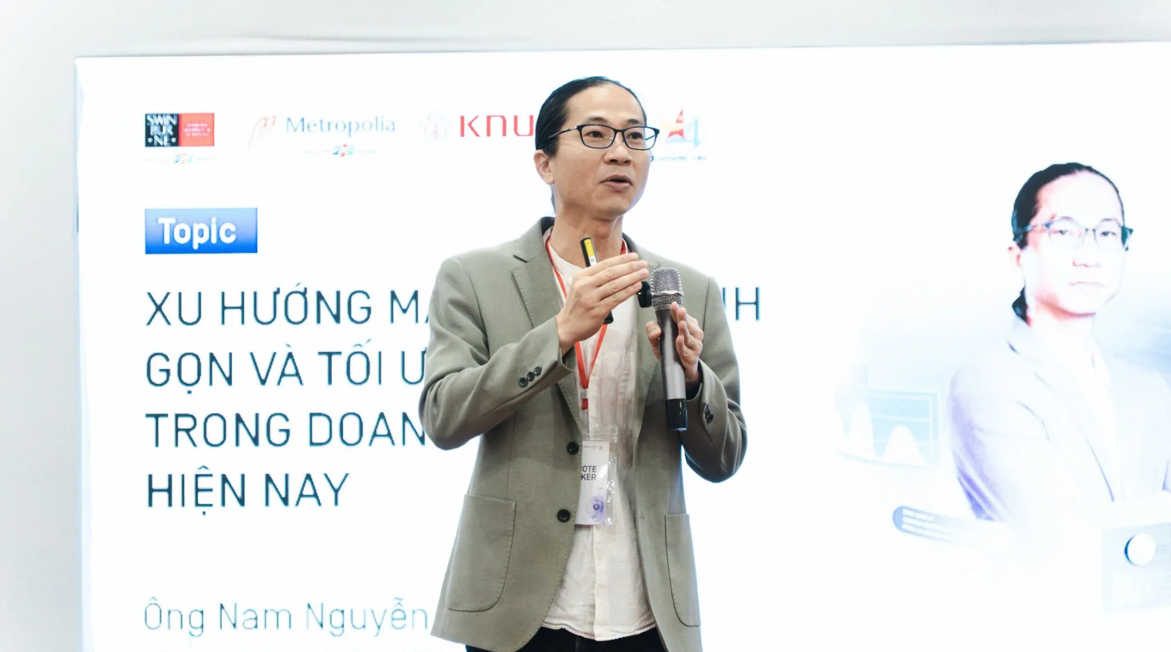 Ông Nguyễn Bình Nam, CEO và nhà sáng lập OplaCRM chia sẻ về mô hình phòng marketing 1 người và vai trò điều phối của marketer trong kỷ nguyên AI