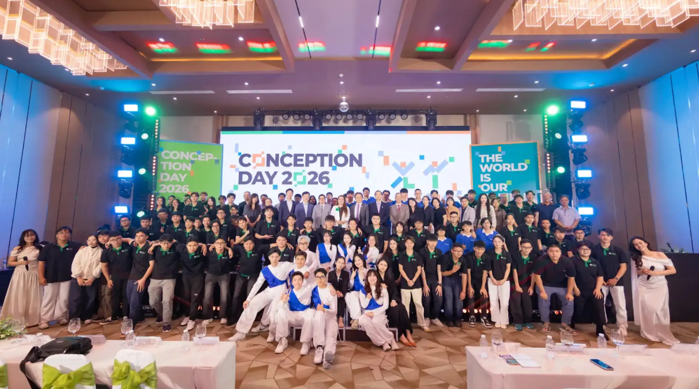 Khép lại Conception Day 2026, điều còn đọng lại không chỉ là những tiết mục nghệ thuật, những lời chúc mừng hay những phần quà bất ngờ, mà còn là tinh thần "The World Is Our Campus" được gửi gắm đến mỗi tân sinh viên. Hành trình đại học chính thức bắt đầu, mở ra những cơ hội để học tập, trải nghiệm, kết nối và trưởng thành trong môi trường quốc tế. 
