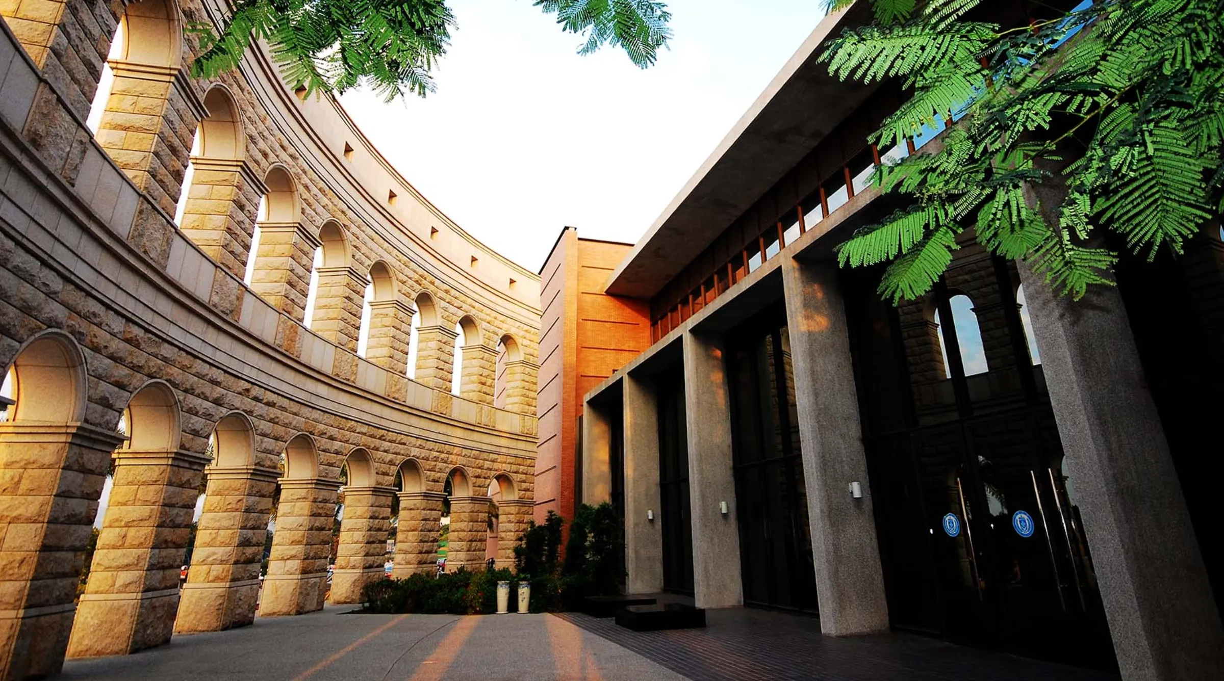 Nhà thi đấu Asia University - không gian phục vụ các hoạt động giáo dục thể chất, tập luyện và sự kiện thể thao trong khuôn viên trường