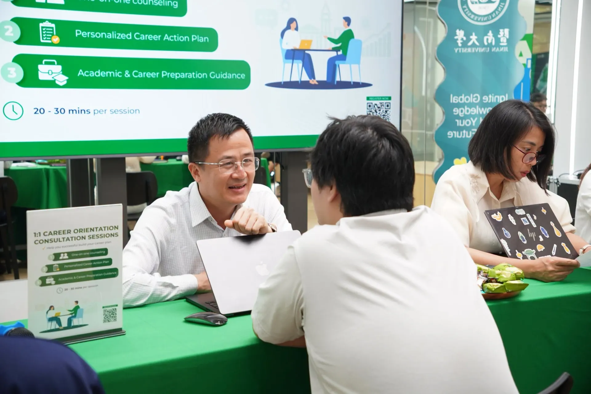 Asia University Program đồng hành cùng sinh viên định hướng nghề nghiệp từ năm đầu đại học