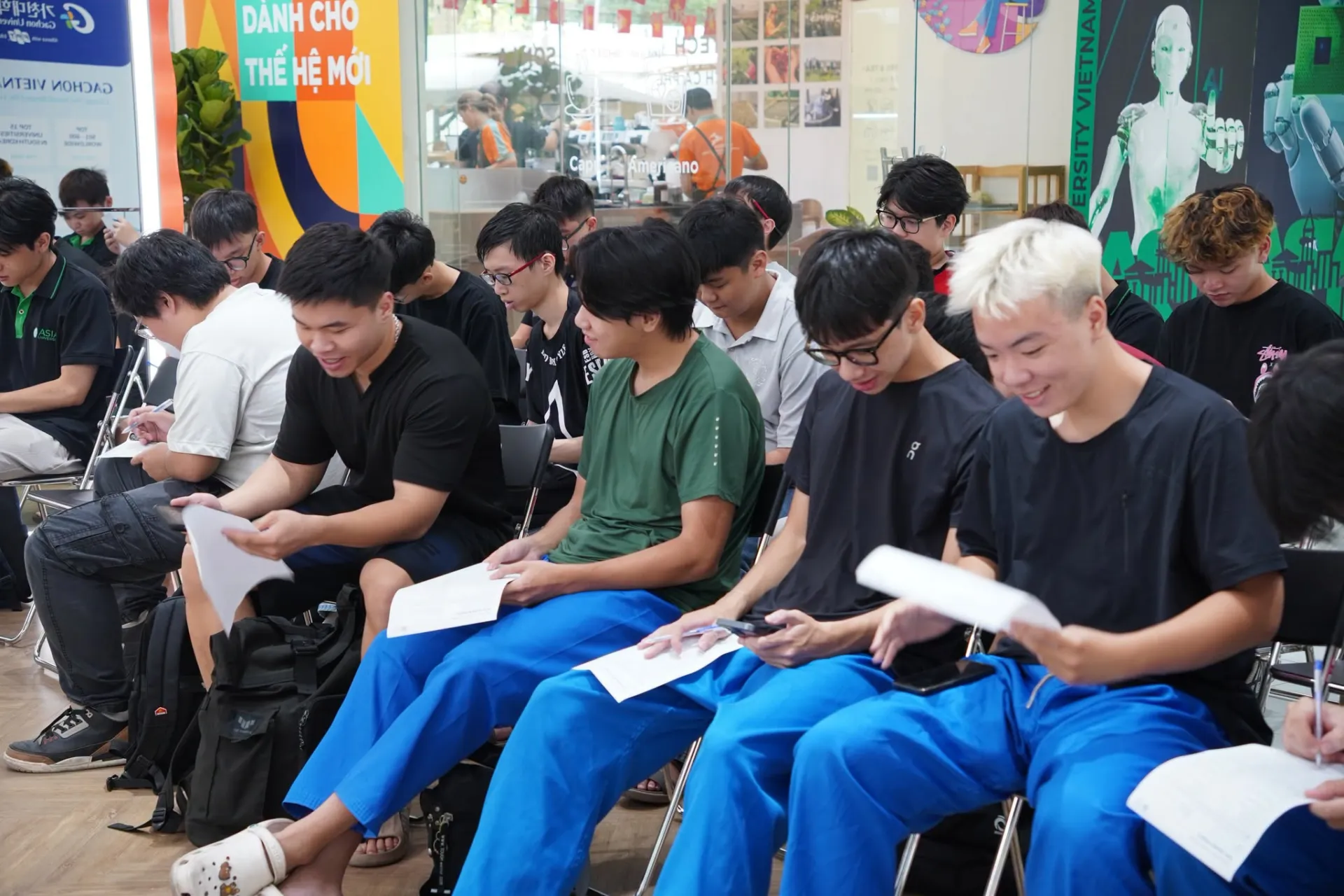 Sinh viên Asia University Program thực hiện trắc nghiệm RIASEC nhằm khám phá sở thích cá nhân và nhận diện những nhóm nghề nghiệp có thể phù hợp với bản thân